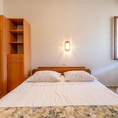 Stunning Apartment In Zadar With Wifi Exterior photo