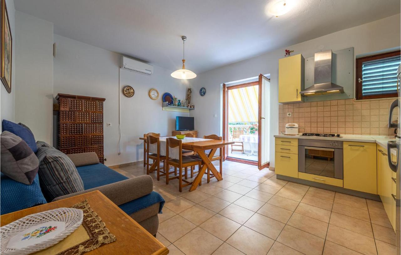 Stunning Apartment In Zadar With Wifi Exterior photo