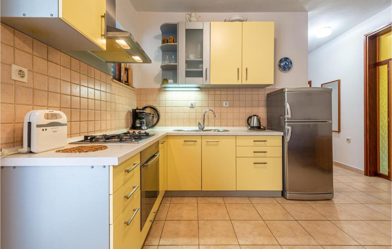Stunning Apartment In Zadar With Wifi Exterior photo