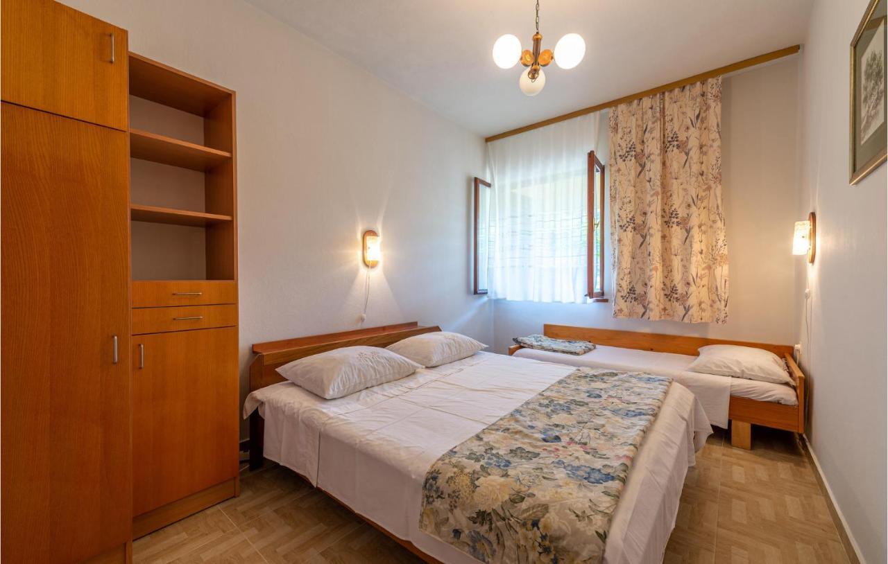 Stunning Apartment In Zadar With Wifi Exterior photo